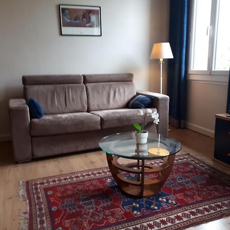 Le Petit Rochereau Apartment LʼIsle-sur-la-Sorgue Екстериор снимка