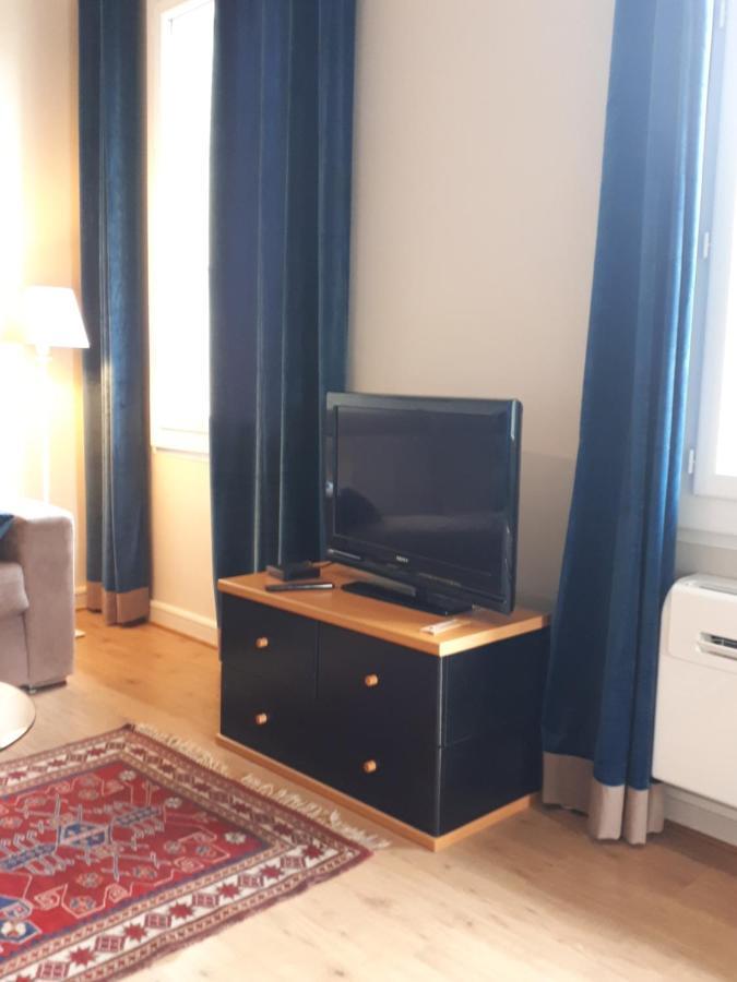 Le Petit Rochereau Apartment LʼIsle-sur-la-Sorgue Екстериор снимка